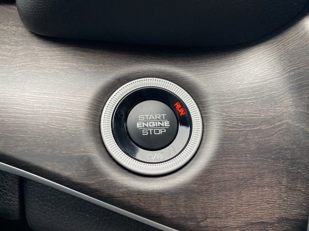 New 2025 Jeep Grand Cherokee L Limited image 23