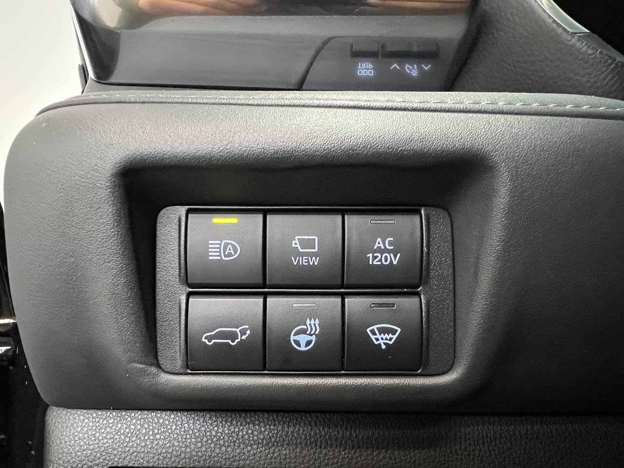 Used 2022 Toyota Highlander Platinum AWD/4WD image 27