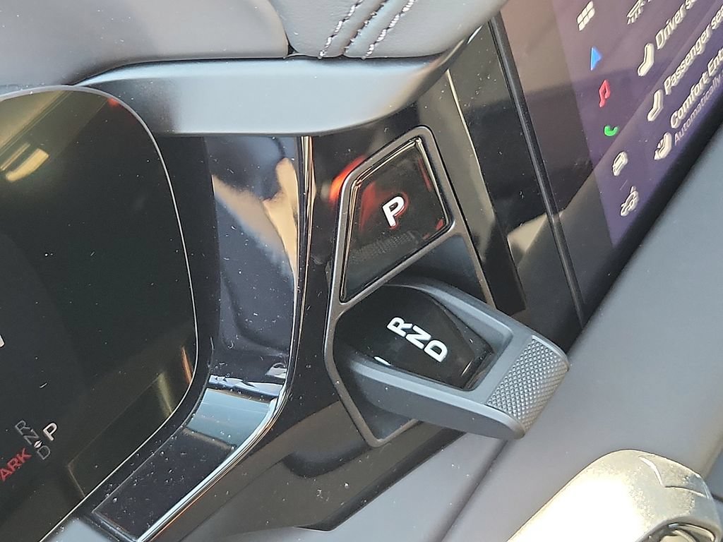 New 2026 Porsche Macan 4S Electric AWD/4WD image 15