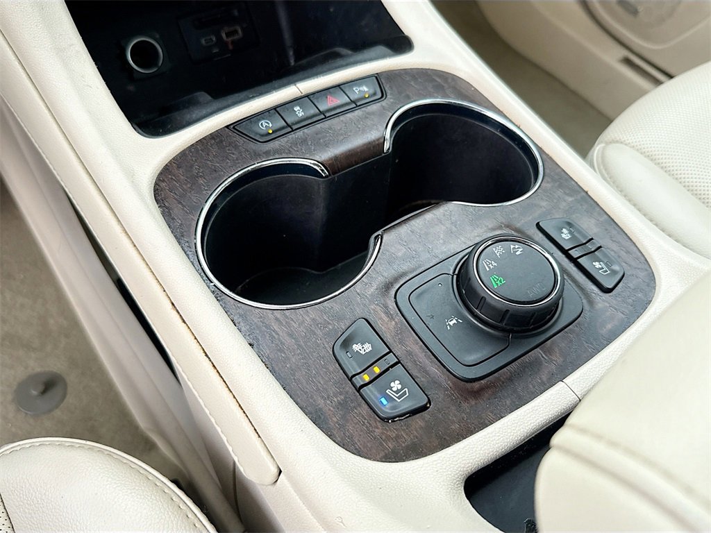 Used 2023 GMC Acadia Denali image 18