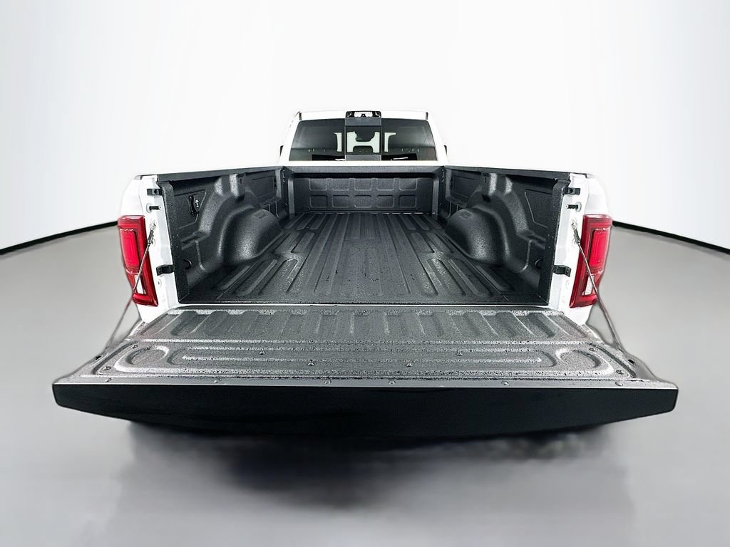 New 2026 RAM 2500 Limited w/ Towing Technology Group AWD/4WD image 16