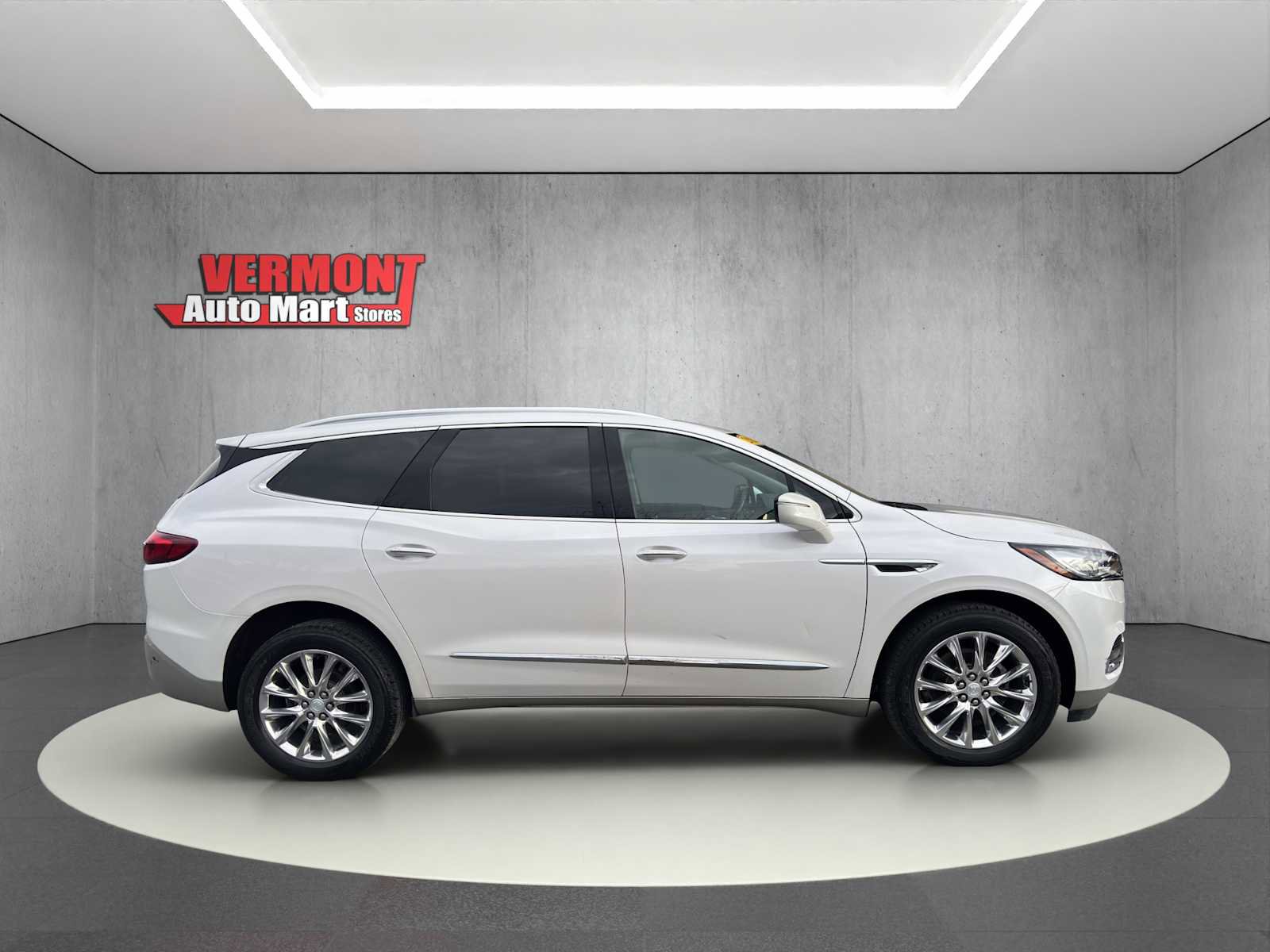 Used 2021 Buick Enclave Premium w/ Sun and Sites Package image 8