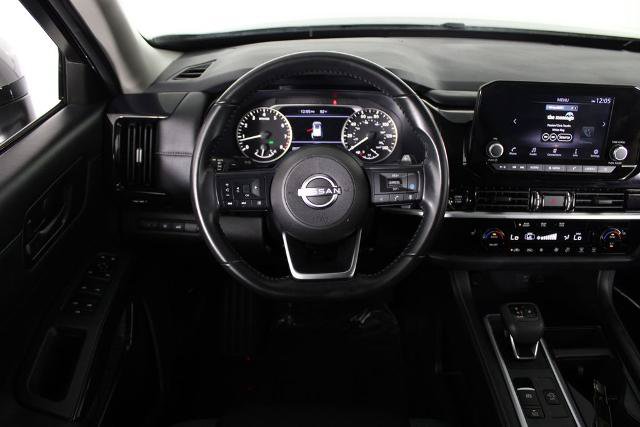 Certified 2025 Nissan Pathfinder SV AWD/4WD image 7