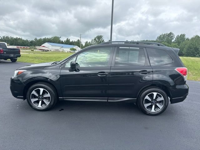 Used 2017 Subaru Forester 2.5i Premium AWD/4WD image 2
