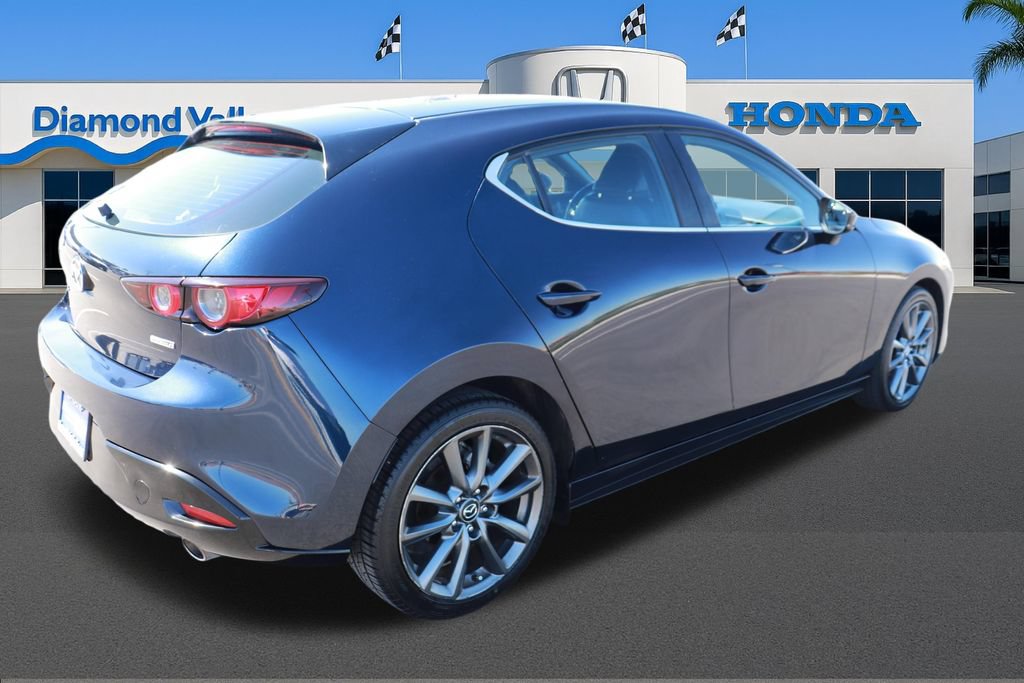 Used 2020 MAZDA MAZDA3 Hatchback FWD image 8