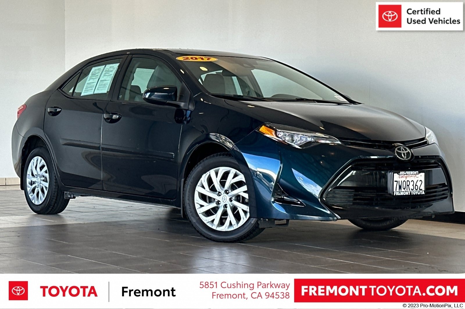 Certified 2017 Toyota Corolla LE image 1