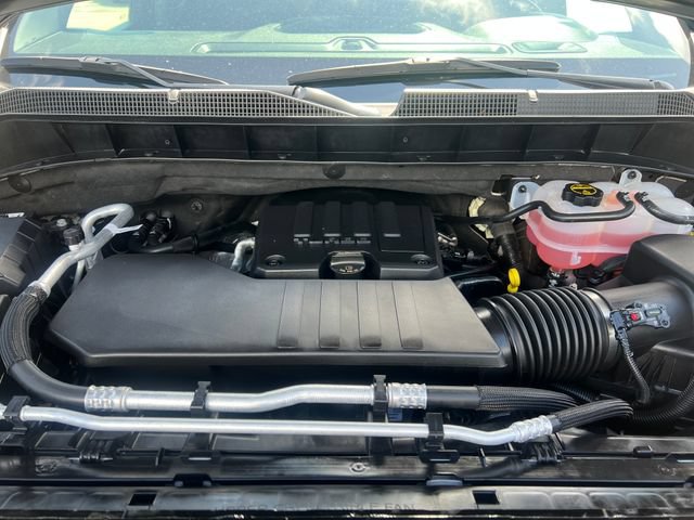 Certified 2024 Chevrolet Silverado 1500 Custom w/ LPO, Dark Essentials Package AWD/4WD image 33