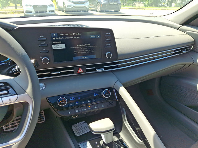 New 2026 Hyundai Elantra SEL Sport Premium FWD image 16