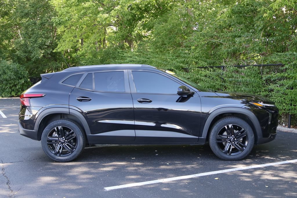 Certified 2024 Chevrolet Trax ACTIV FWD image 9