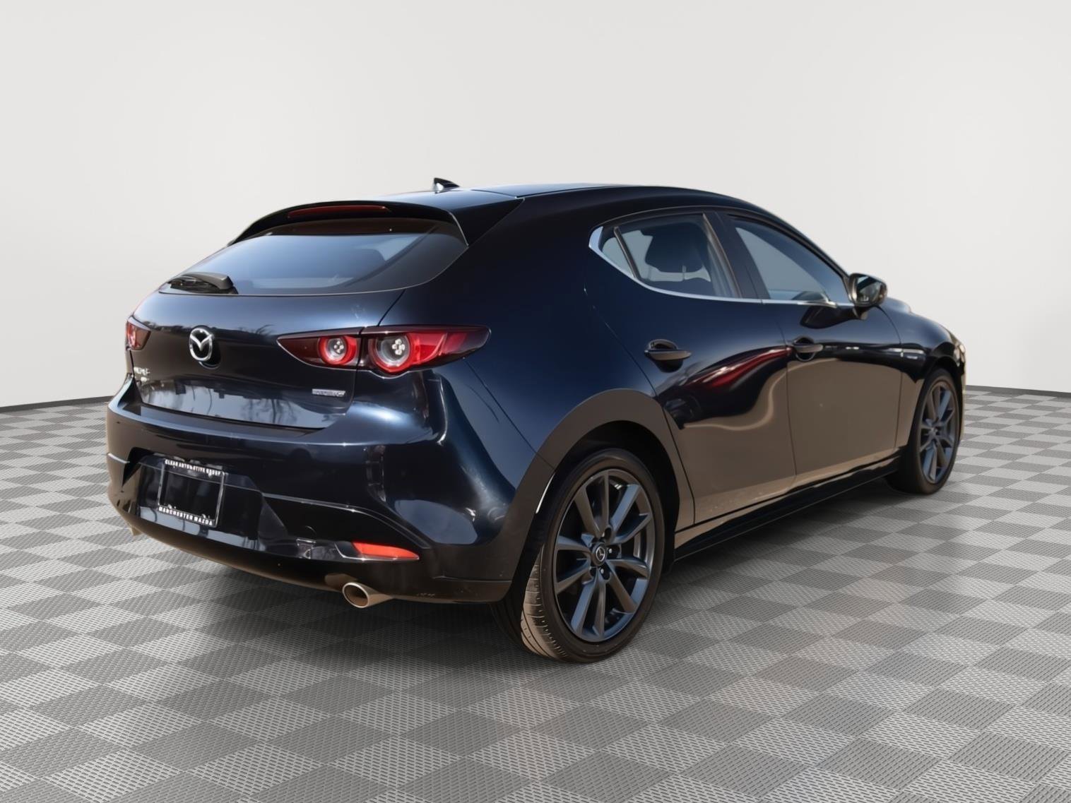 Used 2020 MAZDA MAZDA3 AWD Hatchback w/ Preferred Pkg image 23