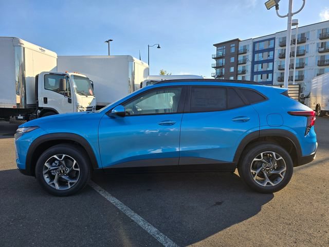 New 2026 Chevrolet Trax LT w/ Driver Confidence Package FWD image 2