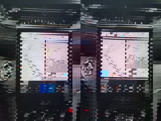 New 2025 Jeep Grand Cherokee Limited w/ Black Appearance Package image 2