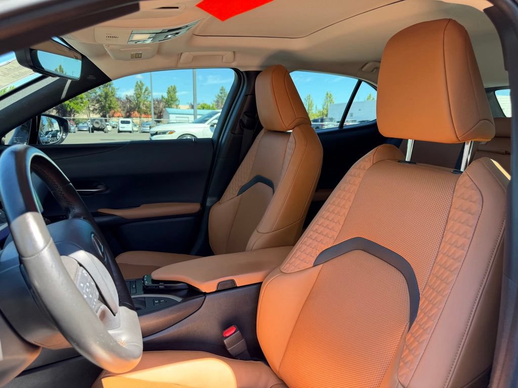 Used 2021 Lexus UX 250h w/ Premium Package AWD/4WD image 15