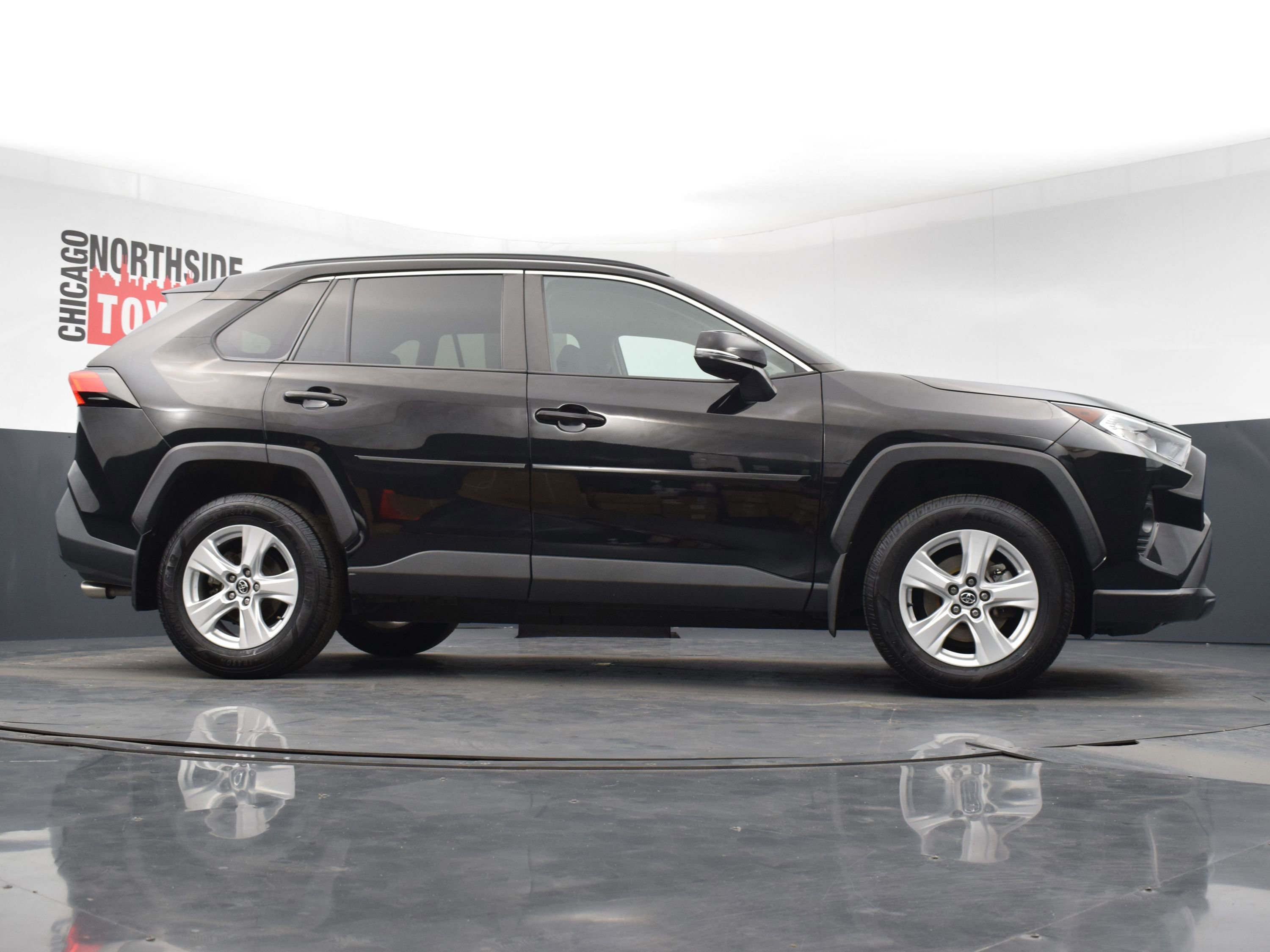Used 2020 Toyota RAV4 XLE w/ All Weather Liner Package image 27