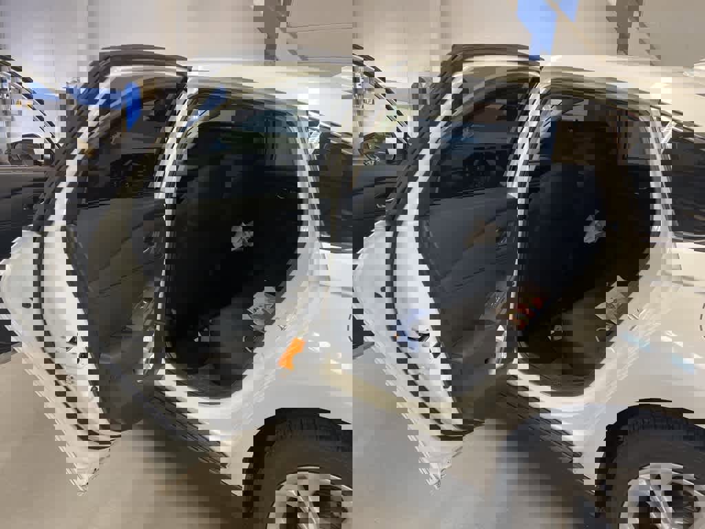 Certified 2023 Honda Accord LX image 25