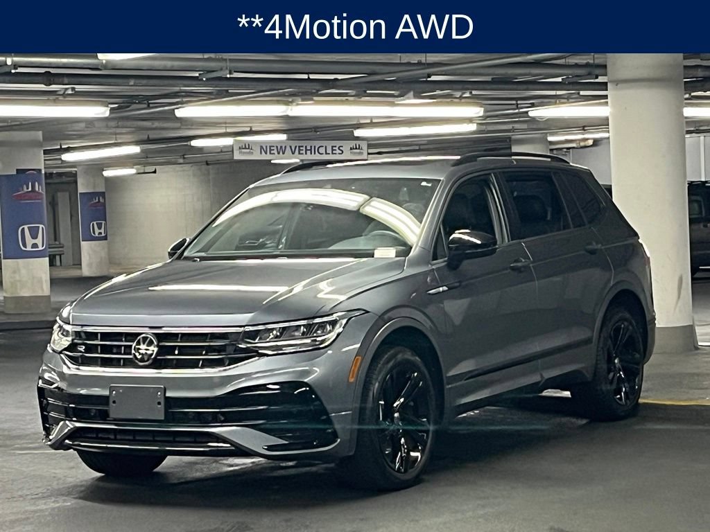 Used 2024 Volkswagen Tiguan SE R-Line AWD/4WD image 4