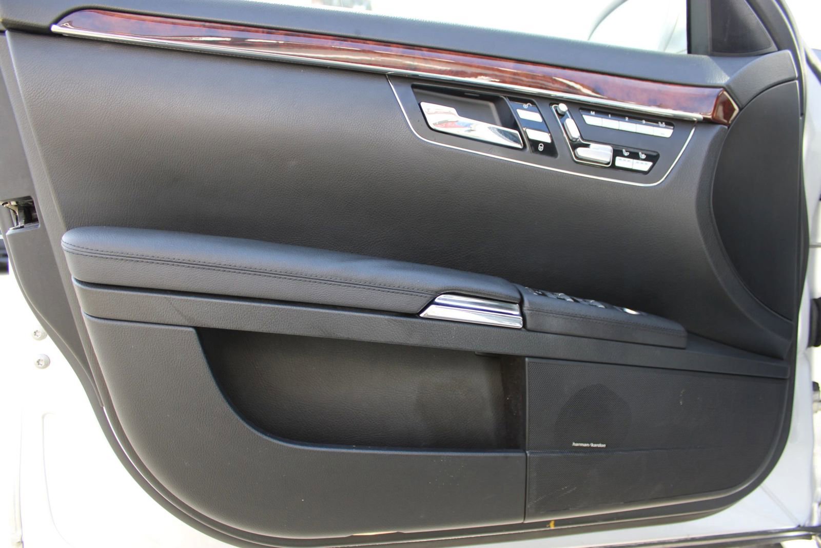 Used 2008 Mercedes-Benz S 550 image 9