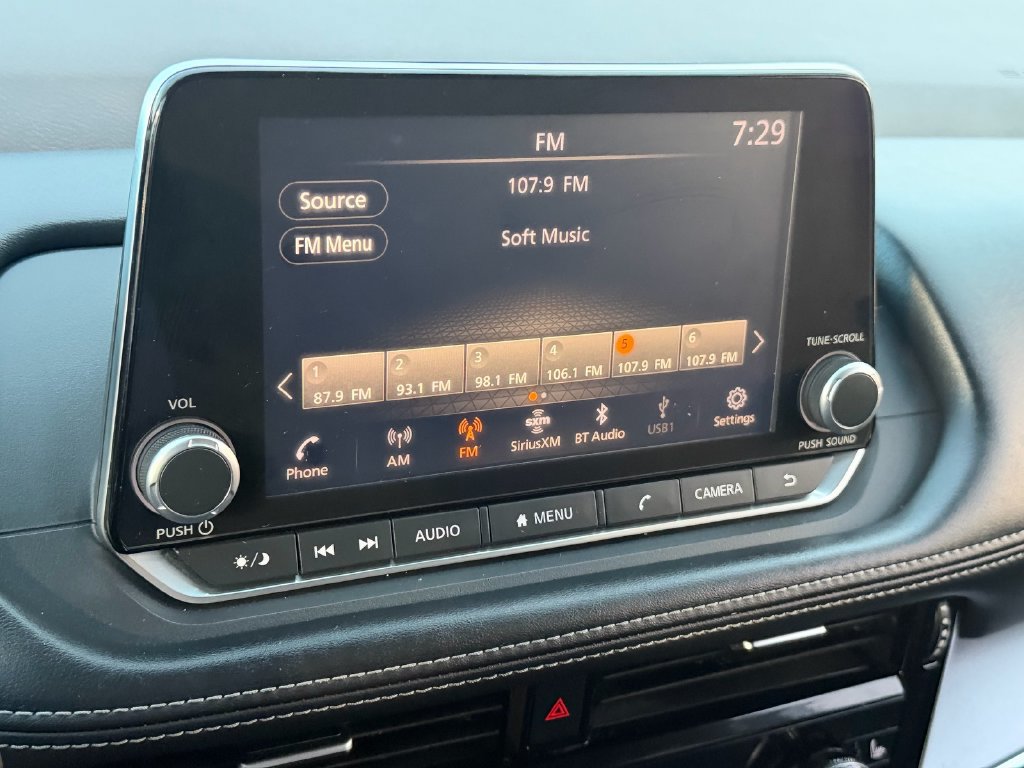 Certified 2021 Nissan Rogue SV w/ Premium Package FWD image 20
