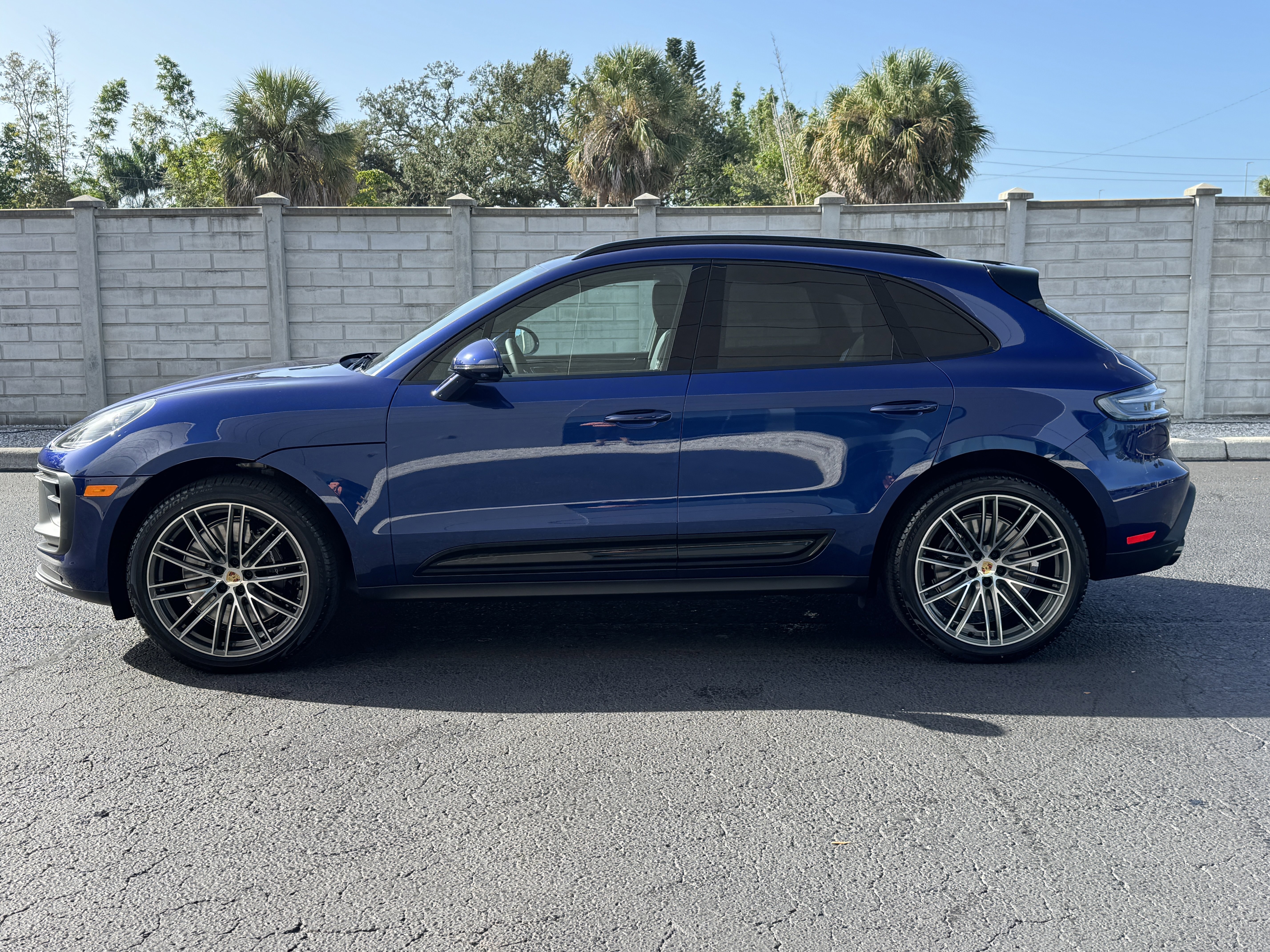 New 2026 Porsche Macan GTS image 2