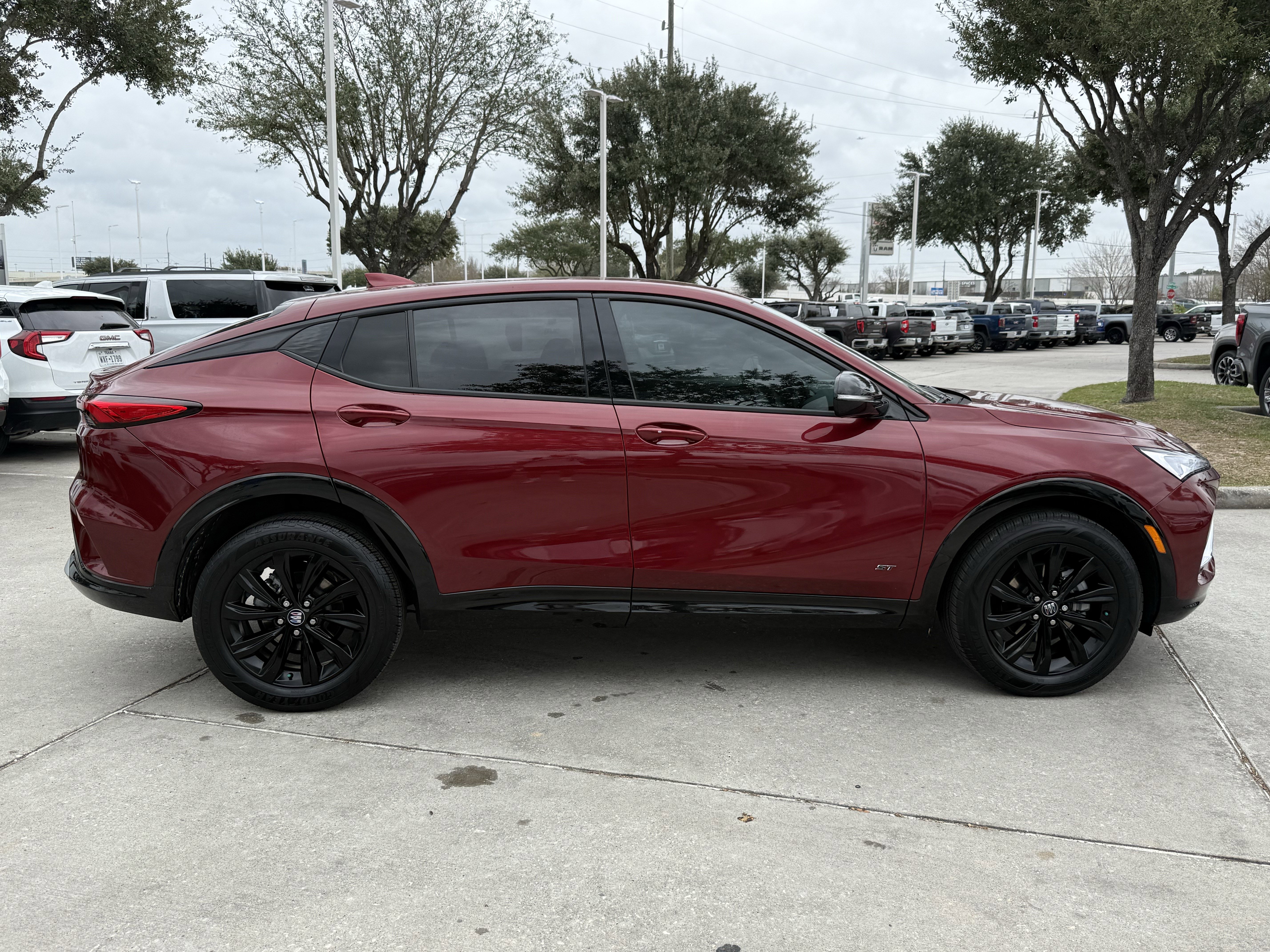 Used 2025 Buick Envista Sport Touring w/ Convenience I Package image 3