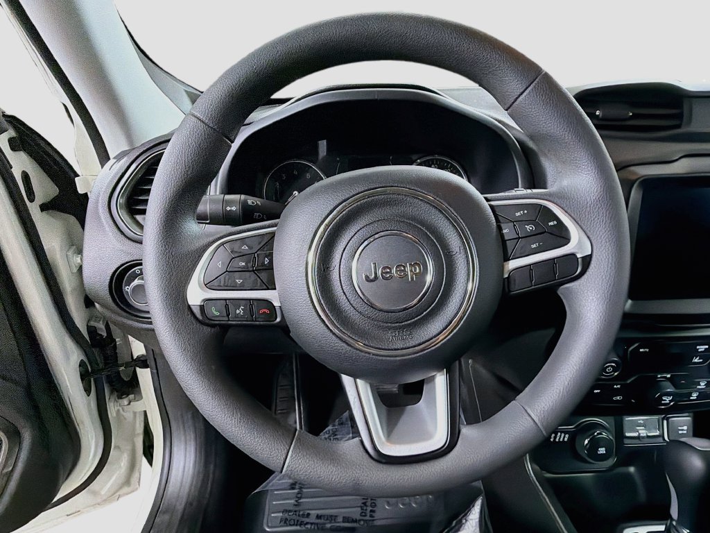 Used 2023 Jeep Renegade Latitude AWD/4WD image 13