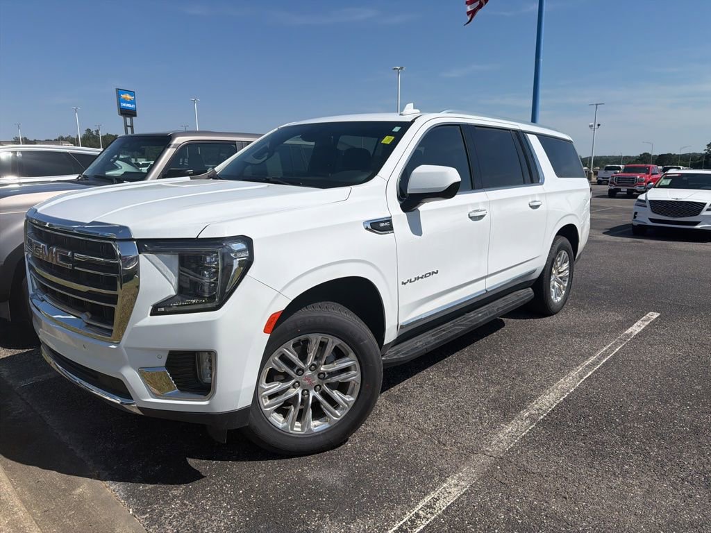 Used 2024 GMC Yukon XL SLT AWD/4WD image 1