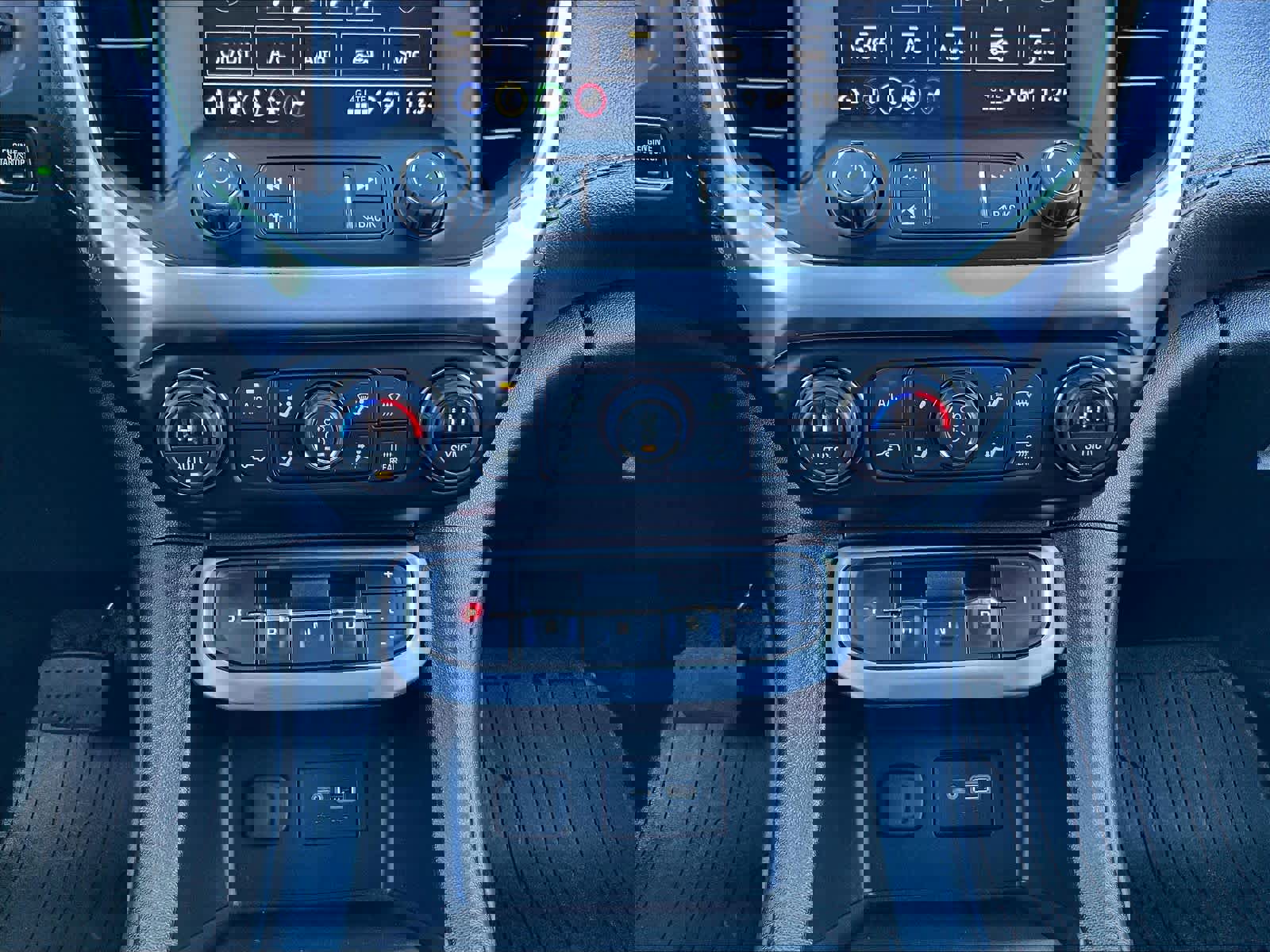 Used 2022 GMC Acadia SLE image 27