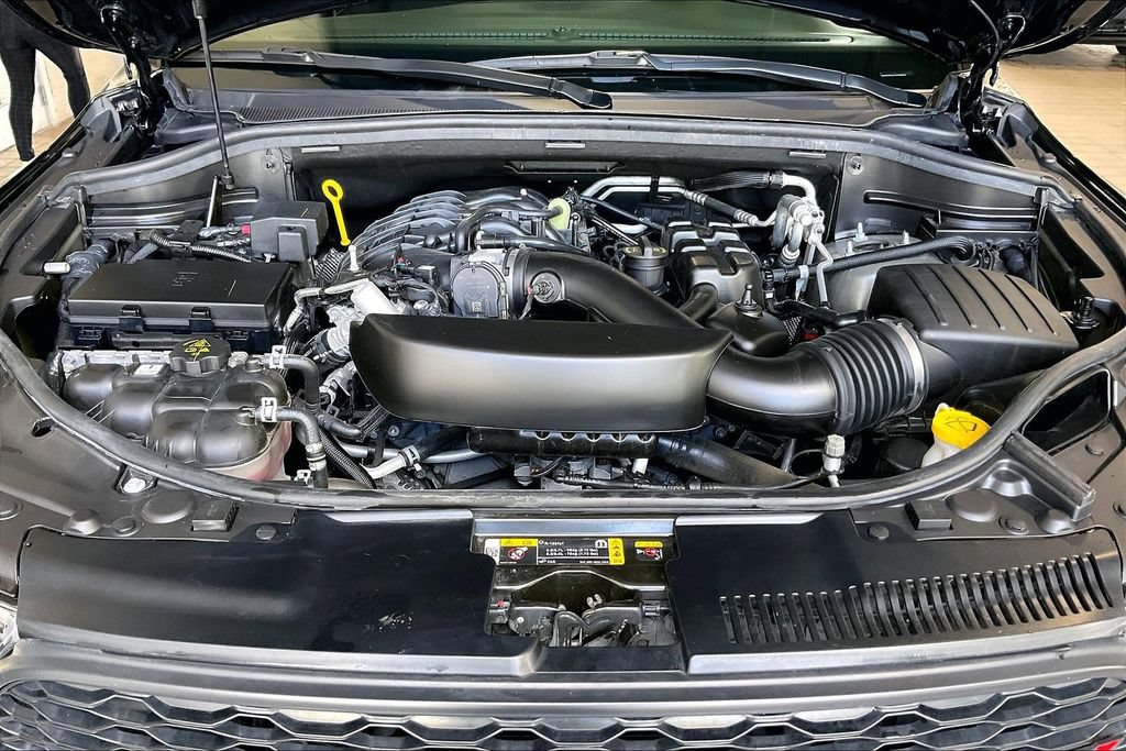 Used 2025 Dodge Durango GT RWD image 28