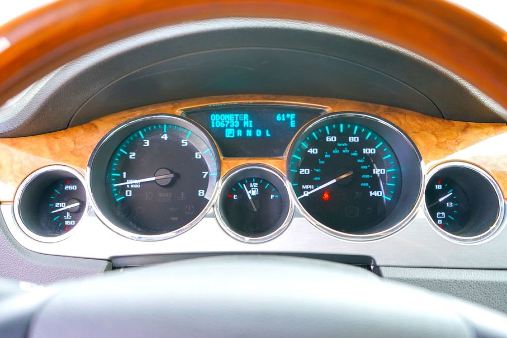 Used 2011 Buick Enclave CXL image 20