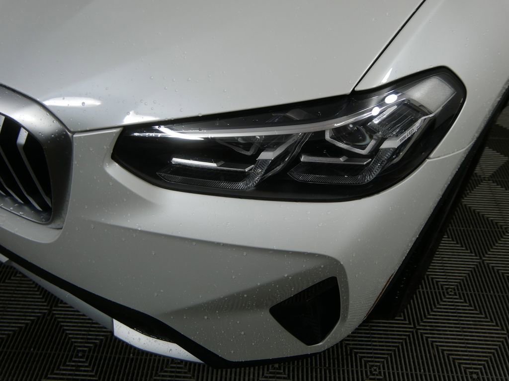 Used 2023 BMW X3 xDrive30i image 11