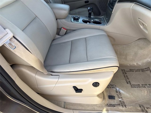Used 2015 Jeep Grand Cherokee Overland image 16