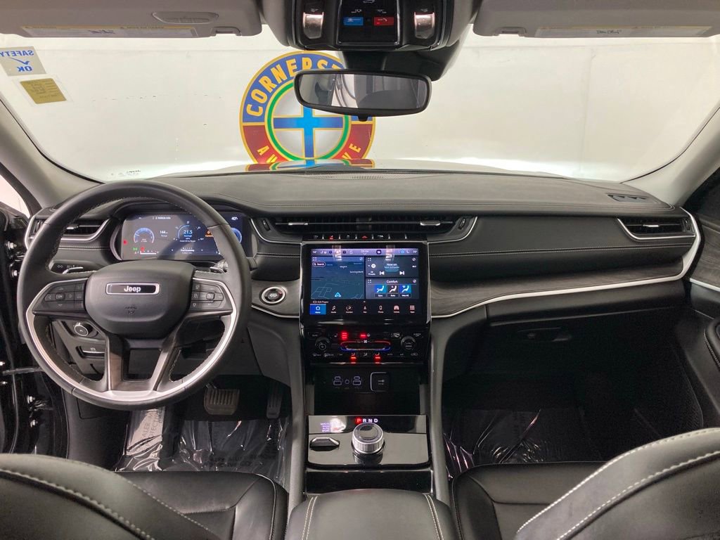 Used 2023 Jeep Grand Cherokee Limited image 9