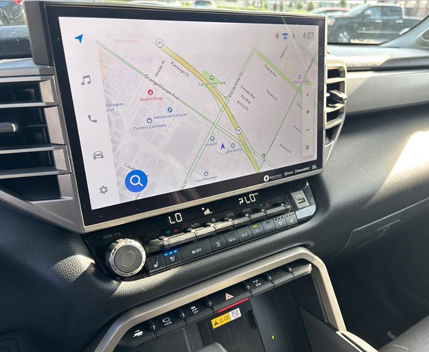 Used 2022 Toyota Tundra Limited w/ TRD Off-Road Package image 7