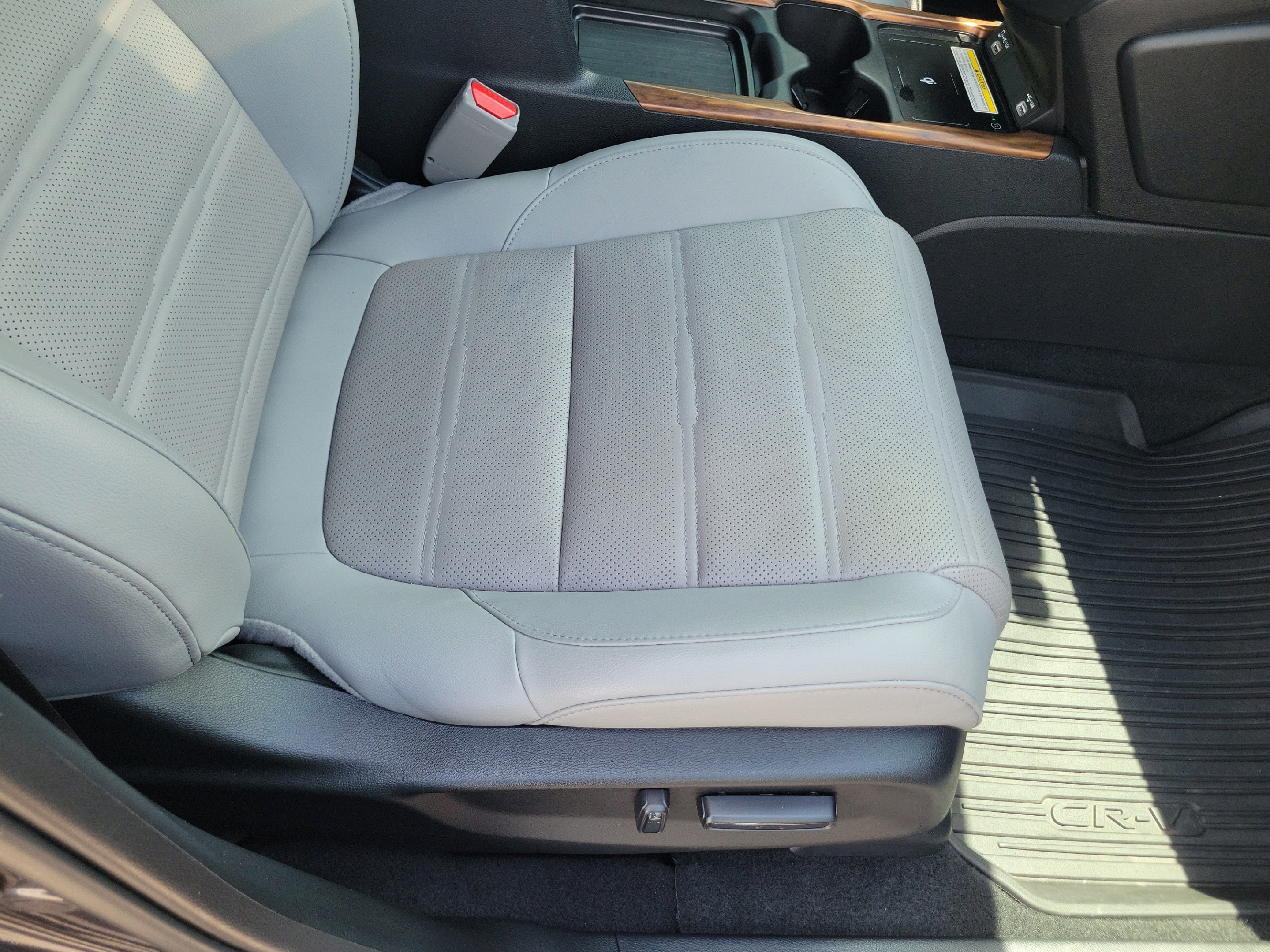 Used 2021 Honda CR-V Touring image 19