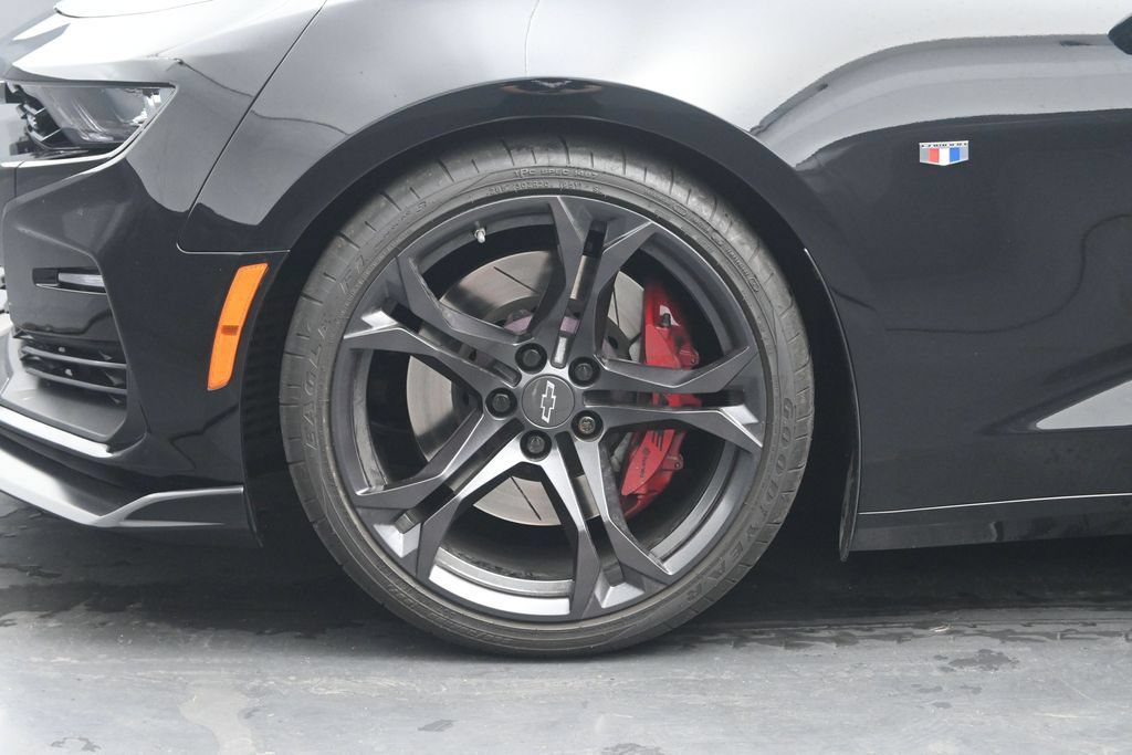 Used 2022 Chevrolet Camaro SS RWD image 31