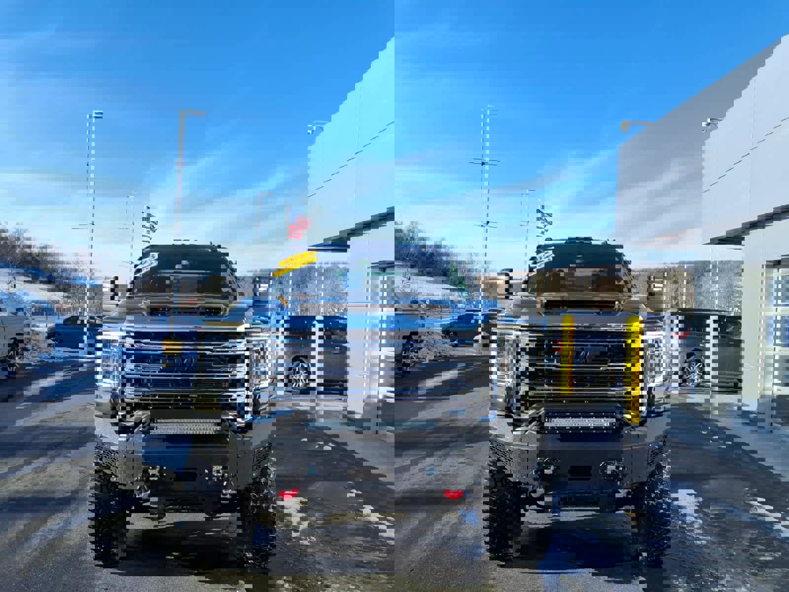 Used 2023 GMC Sierra 2500 SLE w/ SLE Convenience Package image 3