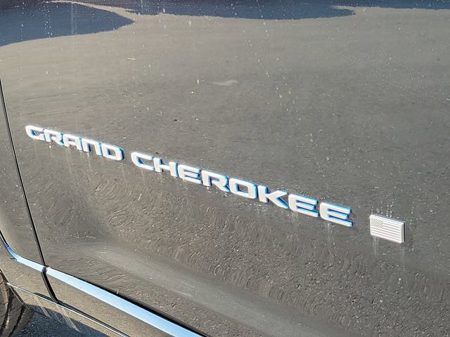 New 2024 Jeep Grand Cherokee Overland w/ Luxury Tech Group IV AWD/4WD image 11