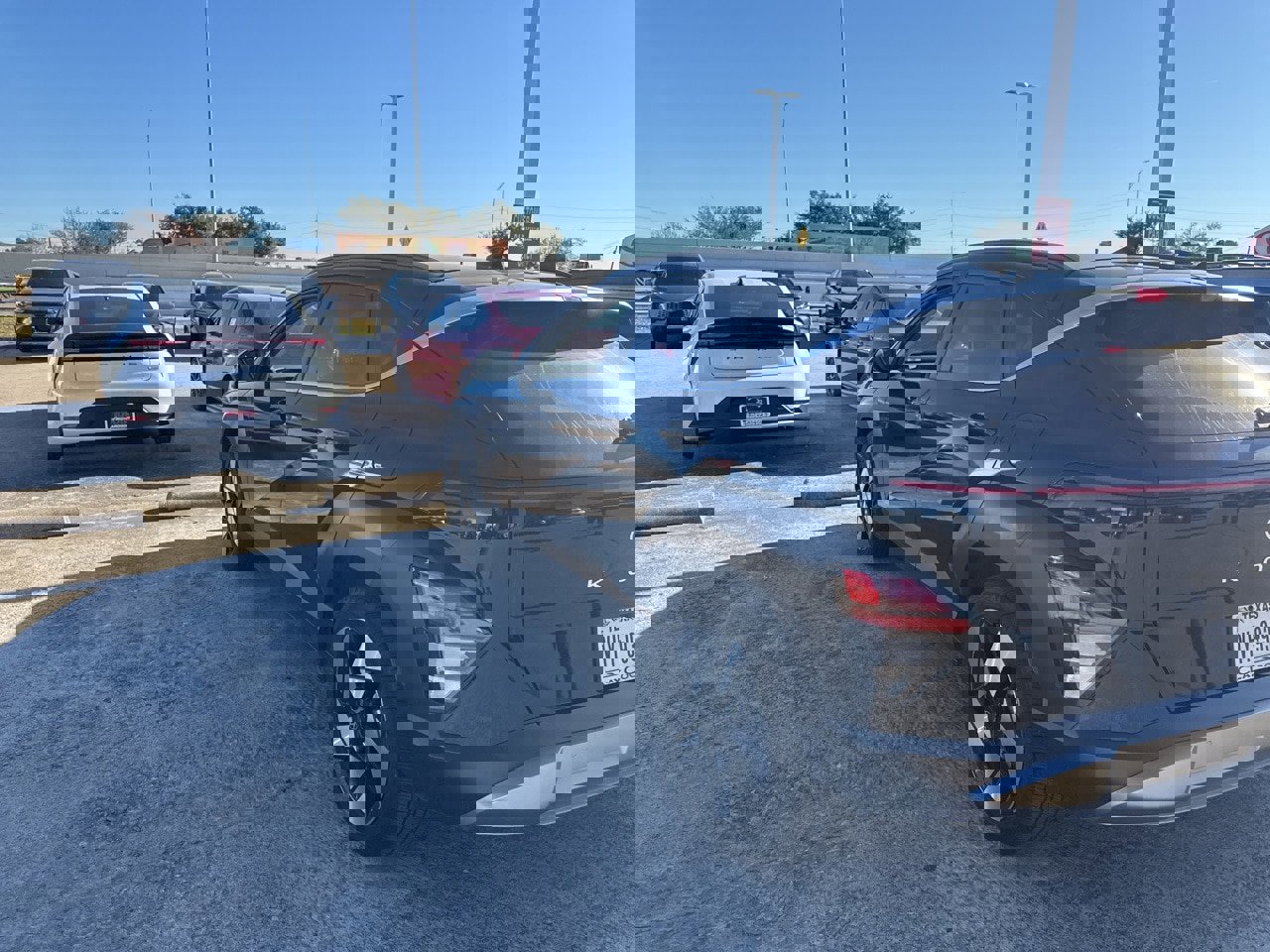 Used 2024 Hyundai Kona Limited image 5