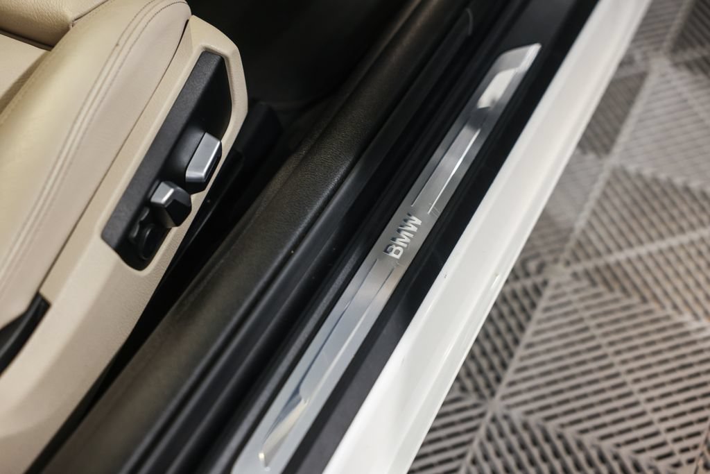 Used 2017 BMW 440i Convertible RWD image 25