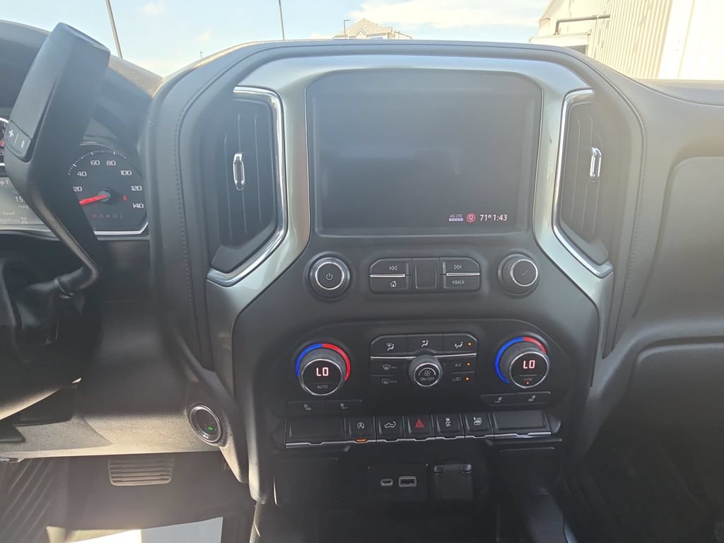 Used 2021 Chevrolet Silverado 1500 RST w/ Bed Protection Package AWD/4WD image 20