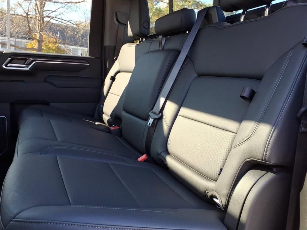 New 2026 Chevrolet Silverado 3500 LTZ w/ LTZ Convenience Package AWD/4WD image 15