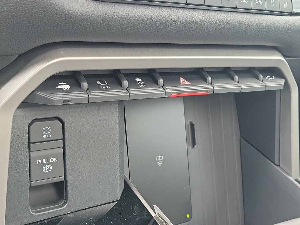 New 2026 Toyota Tundra Limited AWD/4WD image 17