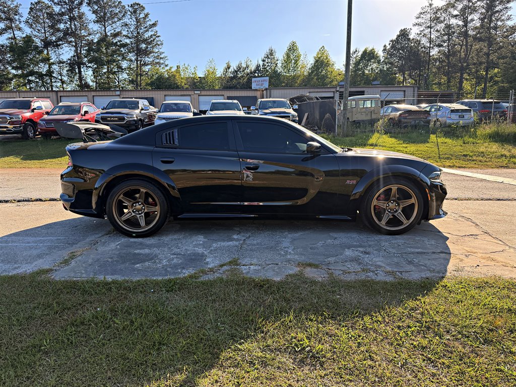 Used 2015 Dodge Charger R/T RWD image 4