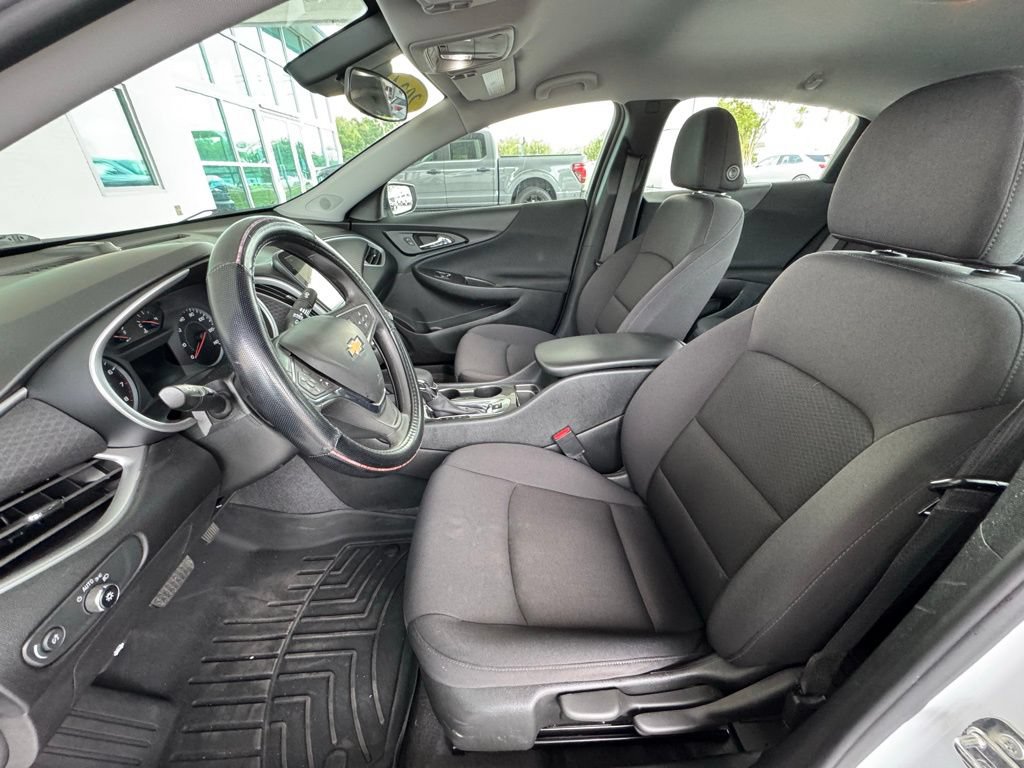 Used 2023 Chevrolet Malibu LS FWD image 12