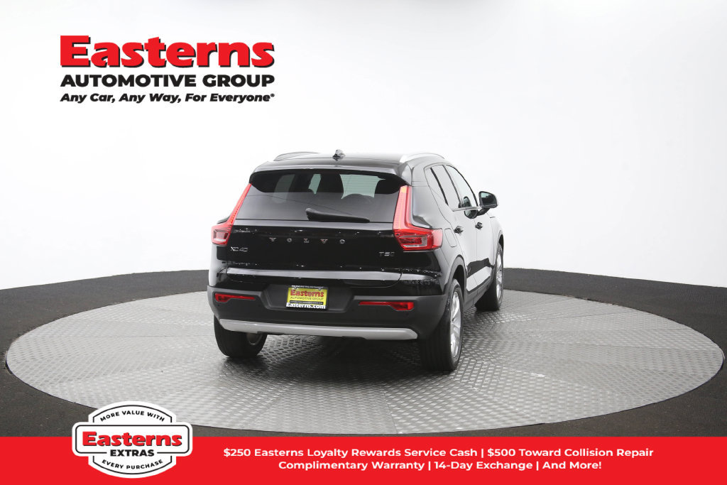 Used 2019 Volvo XC40 T5 Momentum AWD/4WD image 38