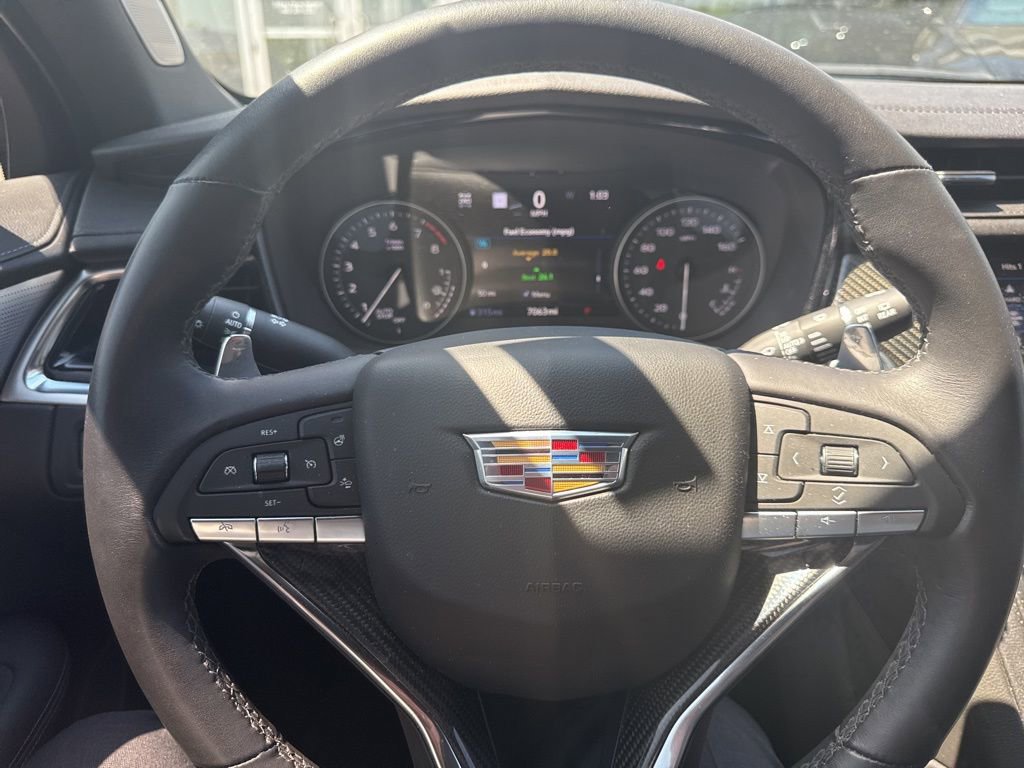 Used 2024 Cadillac XT6 Sport w/ Technology Package AWD/4WD image 11