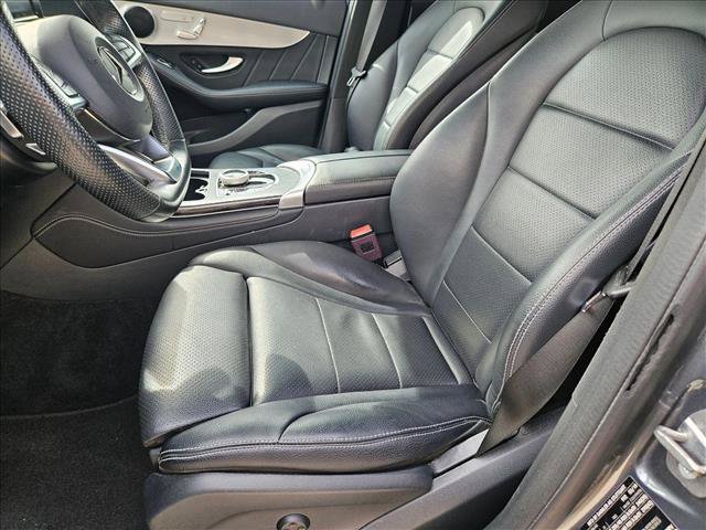 Used 2019 Mercedes-Benz GLC 300 image 13