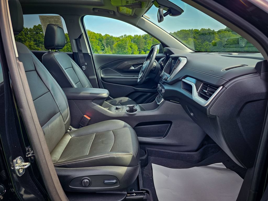 Used 2022 GMC Terrain SLT w/ Infotainment Package II AWD/4WD image 41