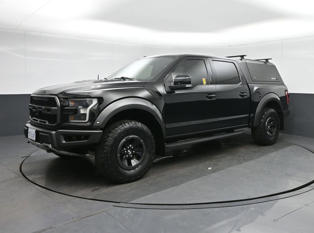 Used 2018 Ford F150 Raptor w/ Equipment Group 802A Luxury image 3