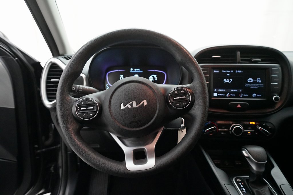 Certified 2023 Kia Soul LX w/ LX Technology Package image 4